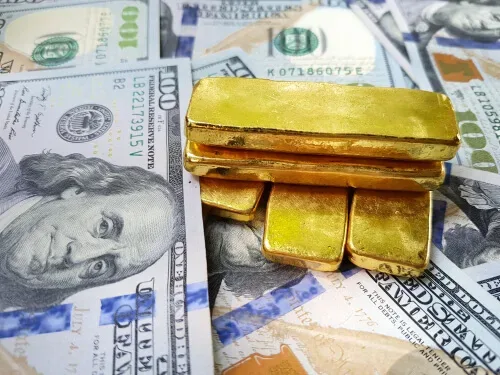 Gold-Benefiting-As-Central-Banks-De-Dollarize